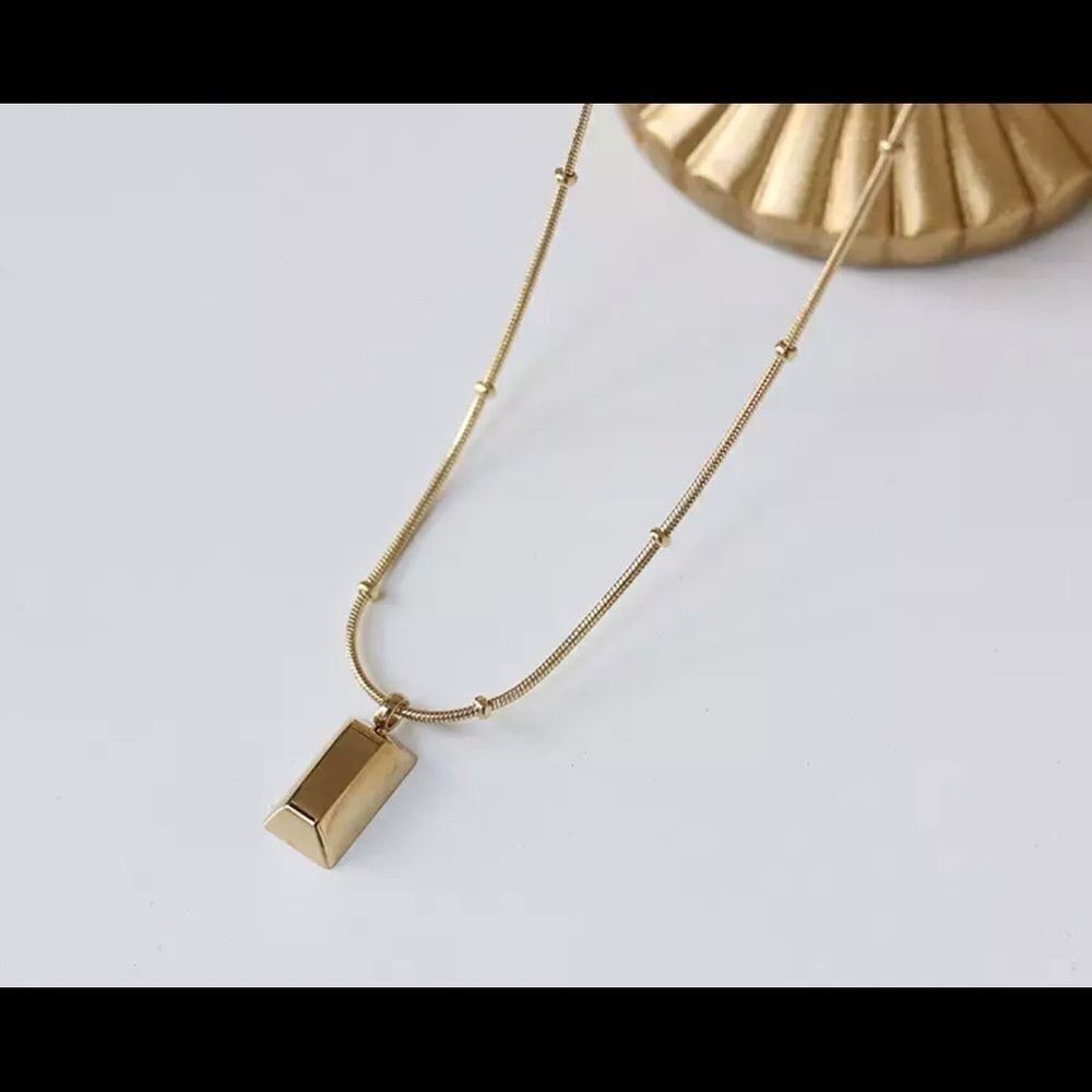 MINIMALIST SS GOLD BRICK PENDANT